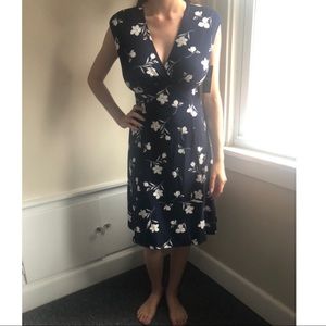 NWT‼️ Chaps Navy Floral Dress Size Small